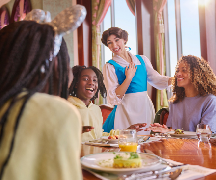 Dining with infants at Disneyland® Paris